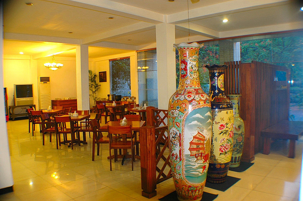 Foresta Inn Family Resort Prigen Ngoại thất bức ảnh