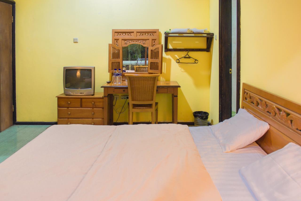 Foresta Inn Family Resort Prigen Ngoại thất bức ảnh